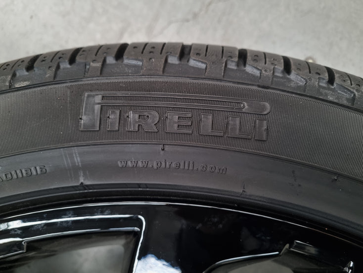 Load image into Gallery viewer, Genuine Range Rover Sport 22 Inch HSE Black Wheel and Tyre Single