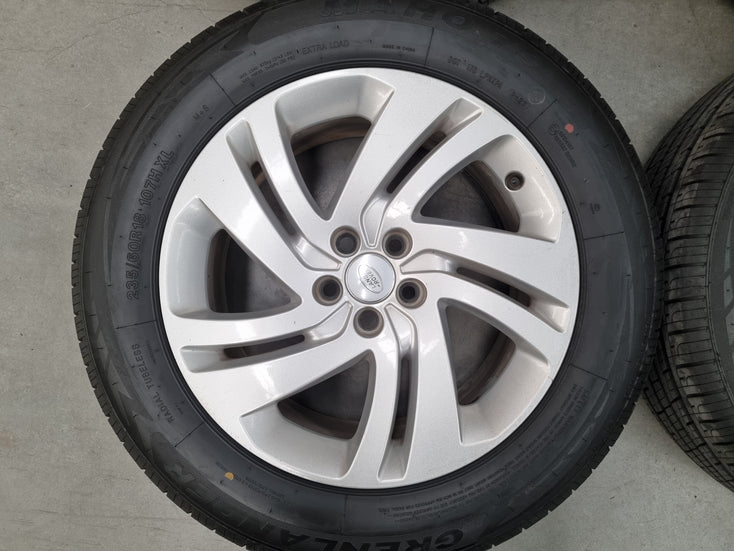 Load image into Gallery viewer, Genuine Range Rover Evoque 2022 Model 18 Inch Wheels and Tyres Set of 4