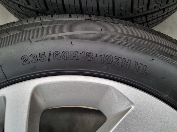 Load image into Gallery viewer, Genuine Range Rover Evoque 2022 Model 18 Inch Wheels and Tyres Set of 4