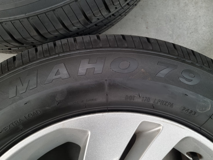Load image into Gallery viewer, Genuine Range Rover Evoque 2022 Model 18 Inch Wheels and Tyres Set of 4