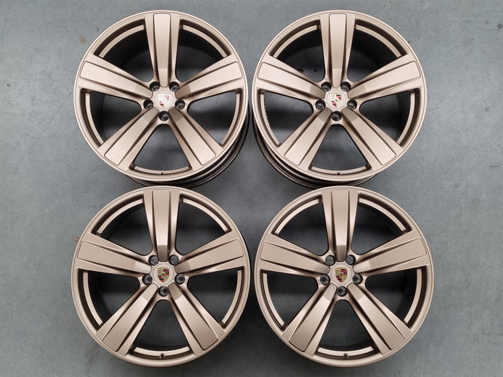 Load image into Gallery viewer, Genuine Porsche Macan GTS 2022 Exclusive 21 Inch Wheels Set of 4
