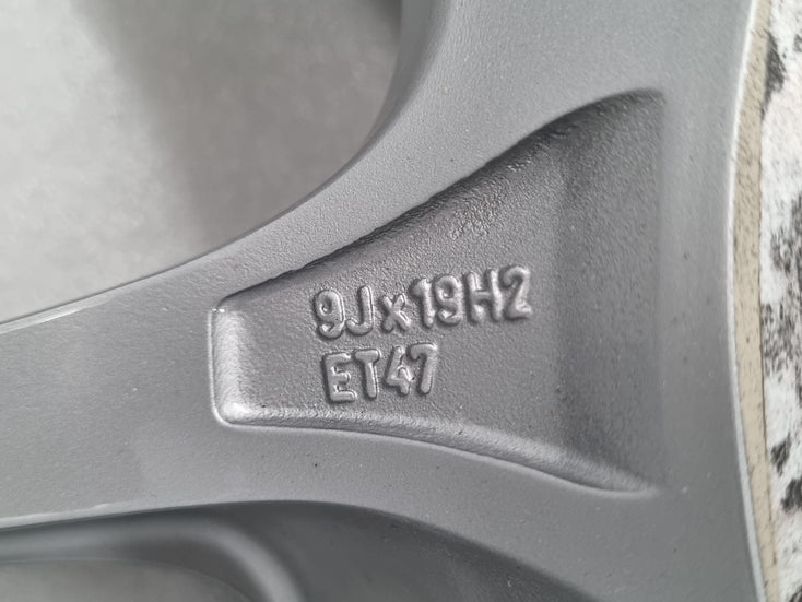 Load image into Gallery viewer, Genuine Porsche 911 997 GT2 GT3 RS 19 Inch Alloy Wheels Set of 4