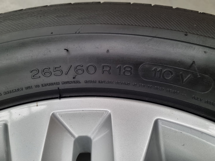 Load image into Gallery viewer, Genuine Mercedes Benz G350 18 Inch Wheels and Tyres Set of 4