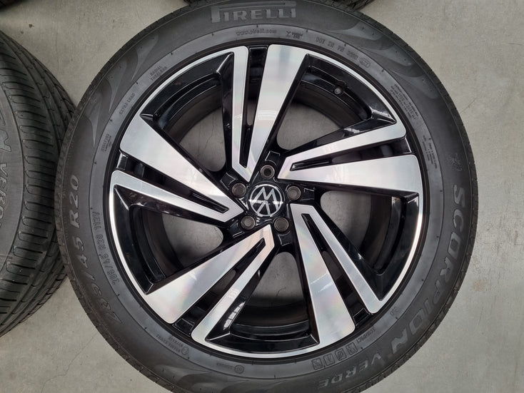 Load image into Gallery viewer, Genuine Volkswagen Touareg CR 20 Inch Nevada R-Line Wheels and Tyres Set of 4