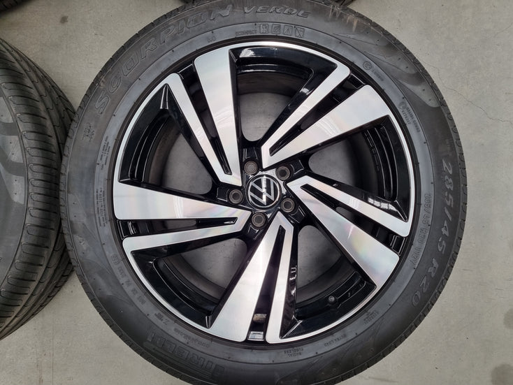 Load image into Gallery viewer, Genuine Volkswagen Touareg CR 20 Inch Nevada R-Line Wheels and Tyres Set of 4
