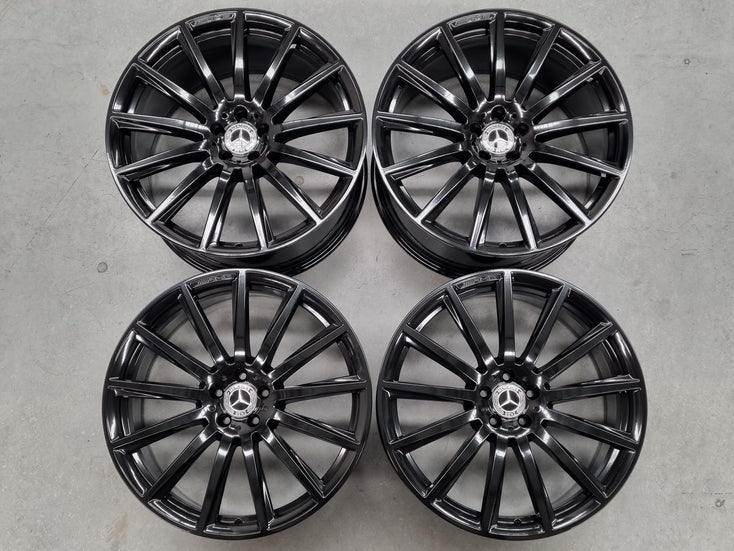 Load image into Gallery viewer, Genuine Mercedes GLS X167 2023 Model AMG 22 Inch Wheels Set of 4
