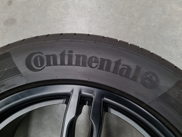 Load image into Gallery viewer, Genuine Porsche Macan S 19 Inch Black Wheels and Tyres Set of 4