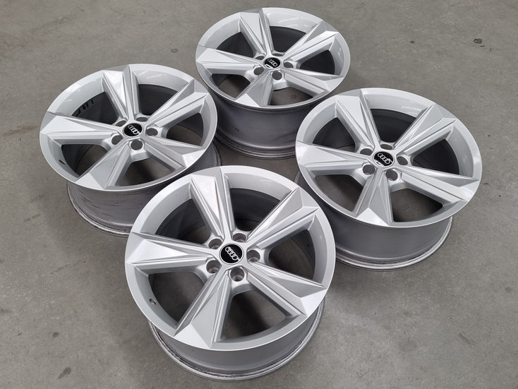 Load image into Gallery viewer, Genuine AUDI Q7 2020 Model 4M 19 Inch Alloy Wheels Set of 4