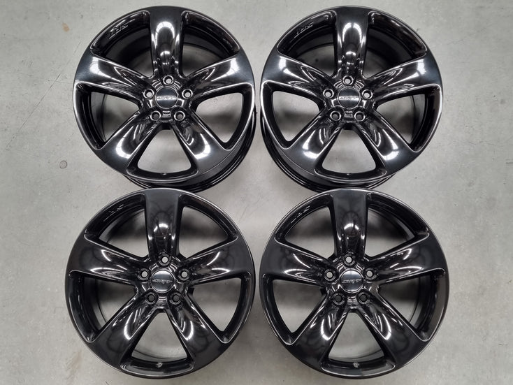 Load image into Gallery viewer, Genuine Jeep Grand Cherokee SRT WK2 Black 20 Inch Wheels Set of 4