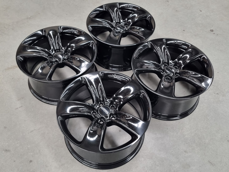 Load image into Gallery viewer, Genuine Jeep Grand Cherokee SRT WK2 Black 20 Inch Wheels Set of 4