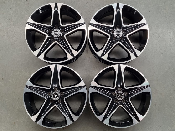 Load image into Gallery viewer, Genuine Mercedes Benz 2020 GLE400 AMG 20 Inch Wheels Set of 4