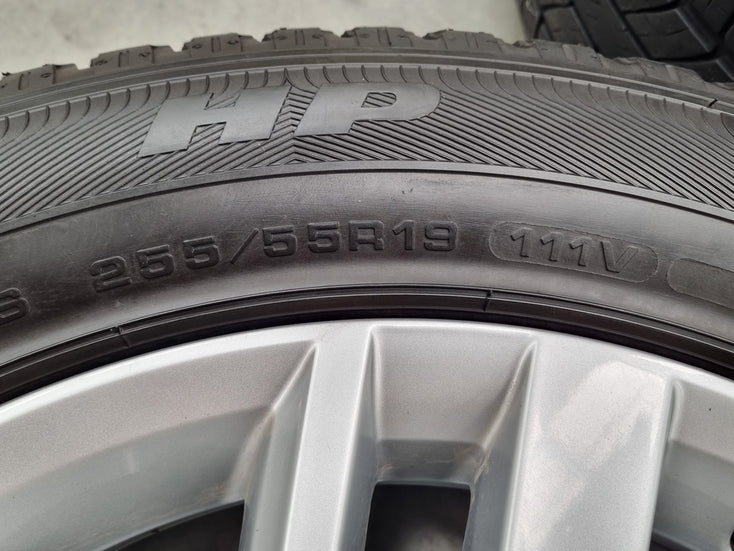 Load image into Gallery viewer, Genuine Volkswagen Touareg CR 19 Inch Wheels and Tyres Set of 4