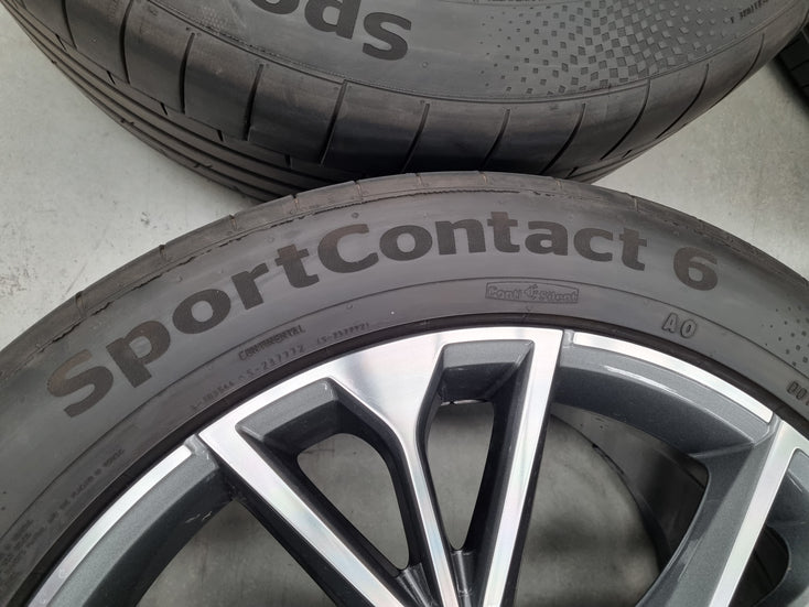 Load image into Gallery viewer, Genuine AUDI Q8 SQ8 21 Inch Wheels and Tyres Set of 4