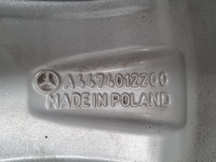 Load image into Gallery viewer, Genuine Mercedes Benz V-Class Viano Vito 17 Inch Wheels and Tyres Set of 4