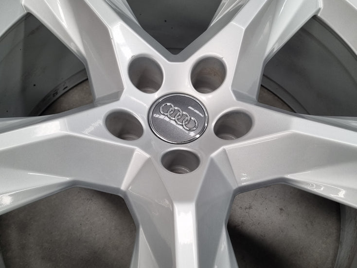 Load image into Gallery viewer, Genuine AUDI Q7 2021 Model 4M 19 Inch Alloy Wheels Set of 4