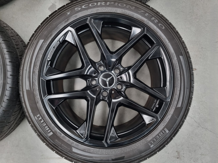Load image into Gallery viewer, Genuine Mercedes Benz AMG G63 21 Inch Black Wheels and Tyres Set of 4