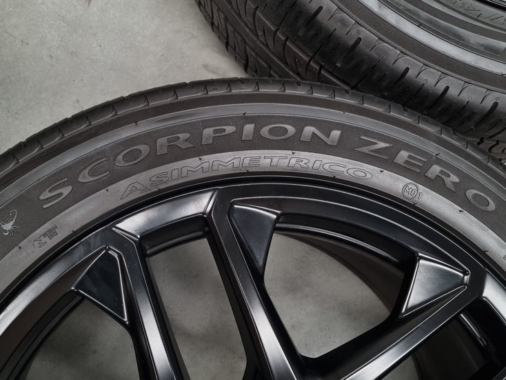 Load image into Gallery viewer, Genuine Mercedes Benz AMG G63 21 Inch Black Wheels and Tyres Set of 4