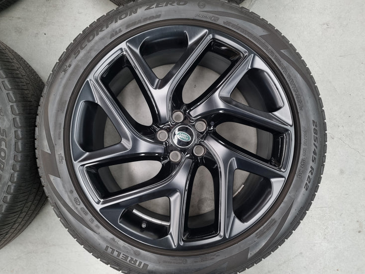 Load image into Gallery viewer, Genuine Range Rover Sport 22 Inch 2024 Model Wheels and Tyres Set of 4