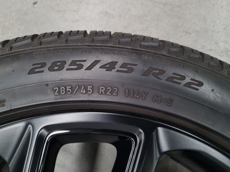 Load image into Gallery viewer, Genuine Range Rover Sport 22 Inch 2024 Model Wheels and Tyres Set of 4
