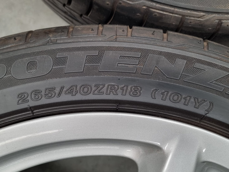 Load image into Gallery viewer, Genuine Porsche 911 997 Carrera 18 Inch Wheels and Tyres Set of 4