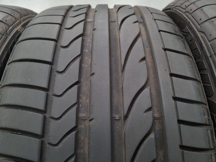 Load image into Gallery viewer, Genuine Porsche 911 997 Carrera 18 Inch Wheels and Tyres Set of 4