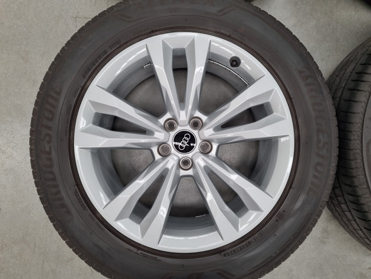 Load image into Gallery viewer, Genuine AUDI Q7 2018 Model 4M 19 Inch Wheels and Tyres Set of 4