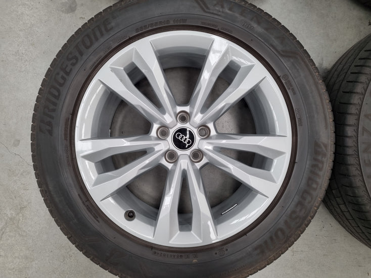 Load image into Gallery viewer, Genuine AUDI Q7 2018 Model 4M 19 Inch Wheels and Tyres Set of 4