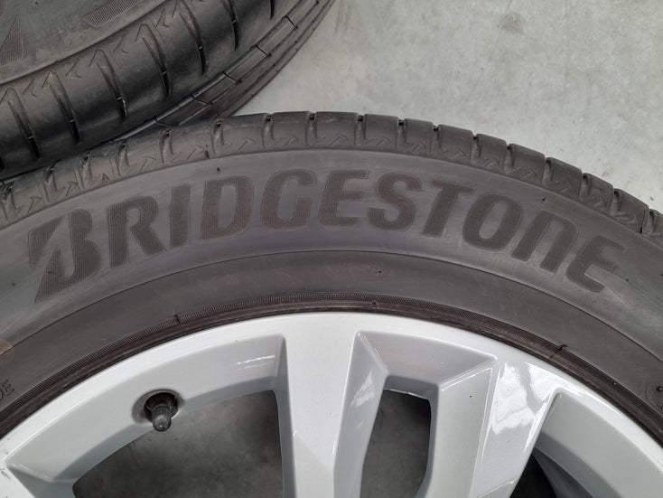 Load image into Gallery viewer, Genuine AUDI Q7 2018 Model 4M 19 Inch Wheels and Tyres Set of 4