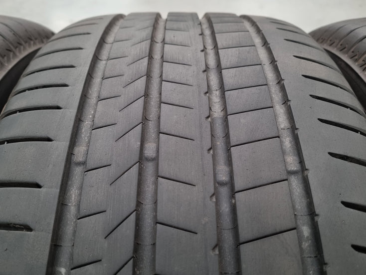 Load image into Gallery viewer, Genuine AUDI Q7 2018 Model 4M 19 Inch Wheels and Tyres Set of 4