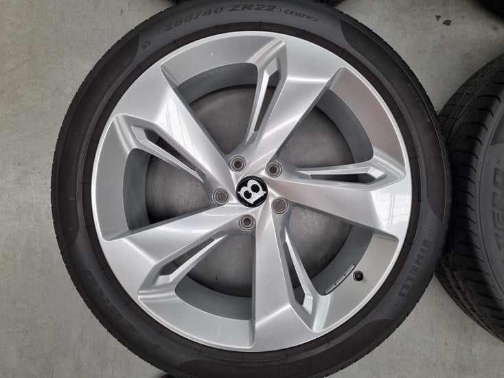 Load image into Gallery viewer, Genuine Bentley Bentayga Silver 22 Inch Forged Wheels and Tyres Set of 4