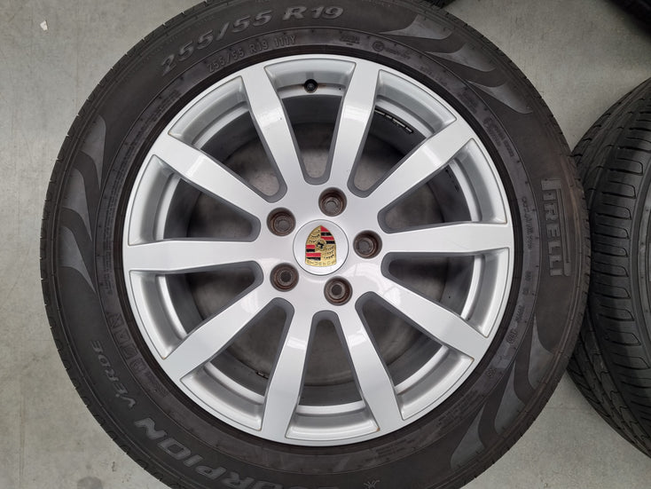 Load image into Gallery viewer, Genuine Porsche Cayenne 2022 Sport 19 Inch Wheels and Tyres Set of 4