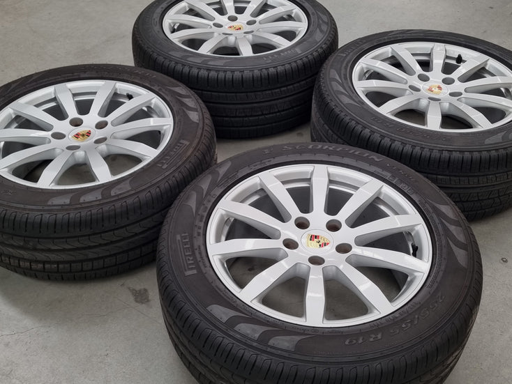 Load image into Gallery viewer, Genuine Porsche Cayenne 2022 Sport 19 Inch Wheels and Tyres Set of 4