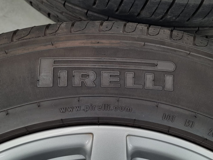 Load image into Gallery viewer, Genuine Porsche Cayenne 2022 Sport 19 Inch Wheels and Tyres Set of 4