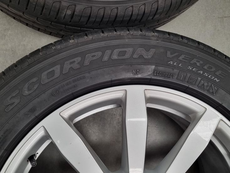 Load image into Gallery viewer, Genuine Porsche Cayenne 2022 Sport 19 Inch Wheels and Tyres Set of 4