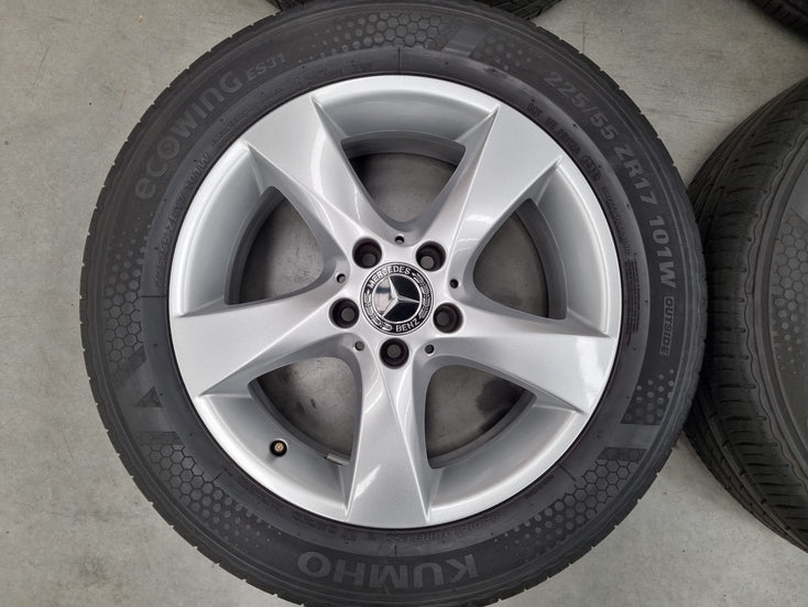 Load image into Gallery viewer, Genuine Mercedes Benz V-Class Viano Vito 17 Inch Wheels and Tyres Set of 4