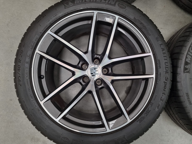 Load image into Gallery viewer, Genuine Porsche Macan S Model 20 Inch Wheels and Tyres Set of 4