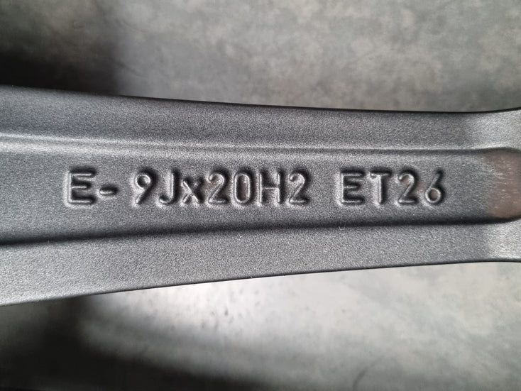 Load image into Gallery viewer, Genuine Porsche Macan 2021 Model 20 Inch Wheels and Tyres Set of 4
