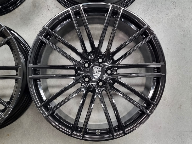 Load image into Gallery viewer, Genuine Porsche Macan 2022 Turbo Black 21 Inch Wheels Set of 4