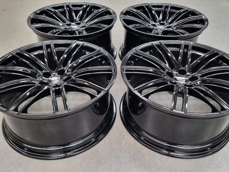 Load image into Gallery viewer, Genuine Porsche Macan 2022 Turbo Black 21 Inch Wheels Set of 4