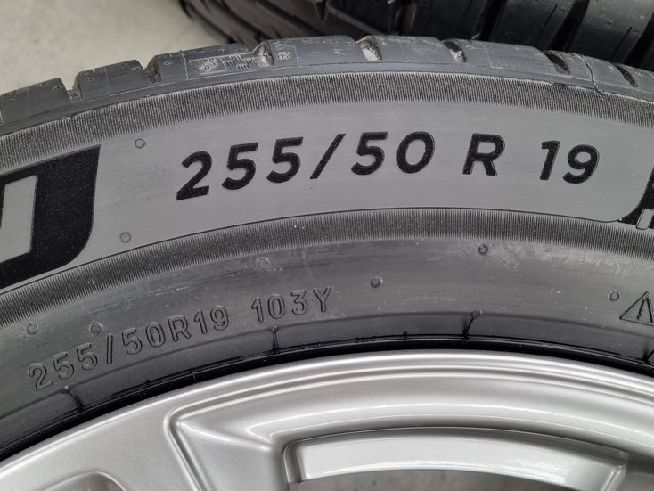 Load image into Gallery viewer, Genuine Porsche Macan 2022 Model 19 Inch Wheels and Tyres Set of 4
