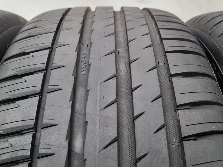 Load image into Gallery viewer, Genuine Porsche Macan 2022 Model 19 Inch Wheels and Tyres Set of 4