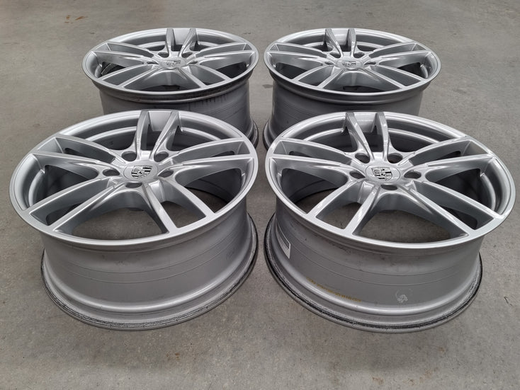 Load image into Gallery viewer, Genuine Porsche Cayenne 2021 Sport 20 Inch Silver Wheels Set of 4