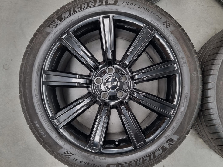 Load image into Gallery viewer, Genuine Range Rover Sport 21 Inch GK6M Black Wheels and Tyres Set of 4