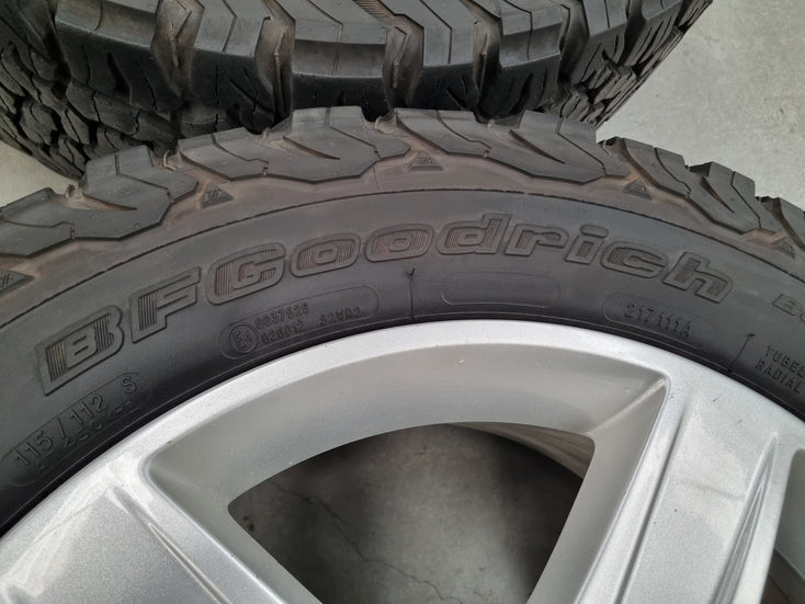 Load image into Gallery viewer, Genuine Land Rover Defender L663 Silver 20 Inch Wheels and Tyres Set of 4