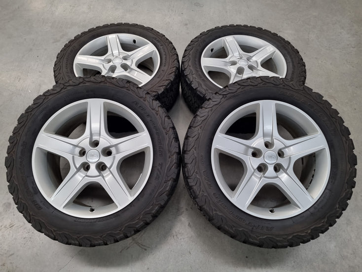 Load image into Gallery viewer, Genuine Land Rover Defender L663 Silver 20 Inch Wheels and Tyres Set of 4