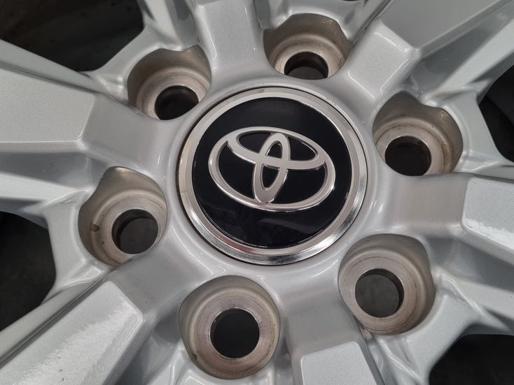 Load image into Gallery viewer, Genuine Toyota Land Cruiser LC300 Silver 18 Inch Wheels Set of 4