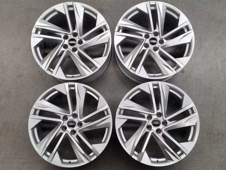 Load image into Gallery viewer, Genuine AUDI Q7 Model 4M 20 Inch Silver Alloy Wheels Set of 4