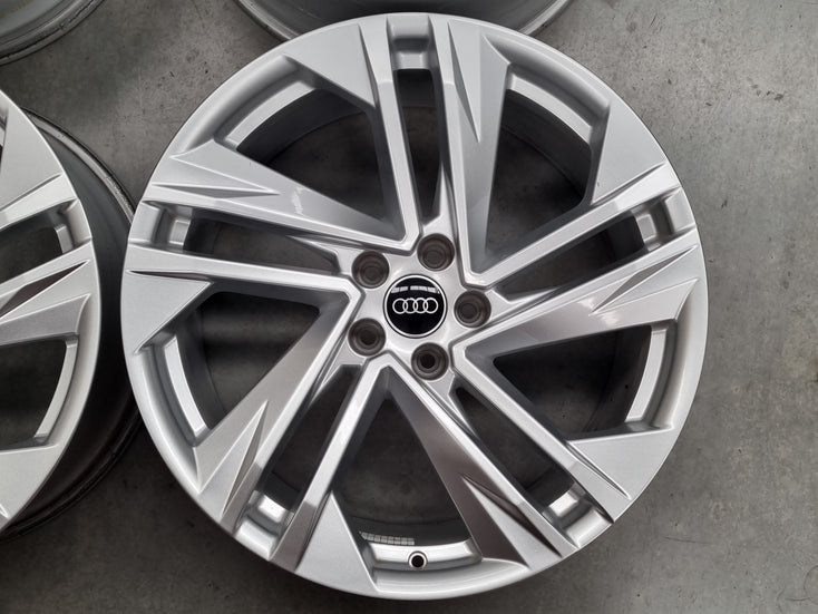 Load image into Gallery viewer, Genuine AUDI Q7 Model 4M 20 Inch Silver Alloy Wheels Set of 4