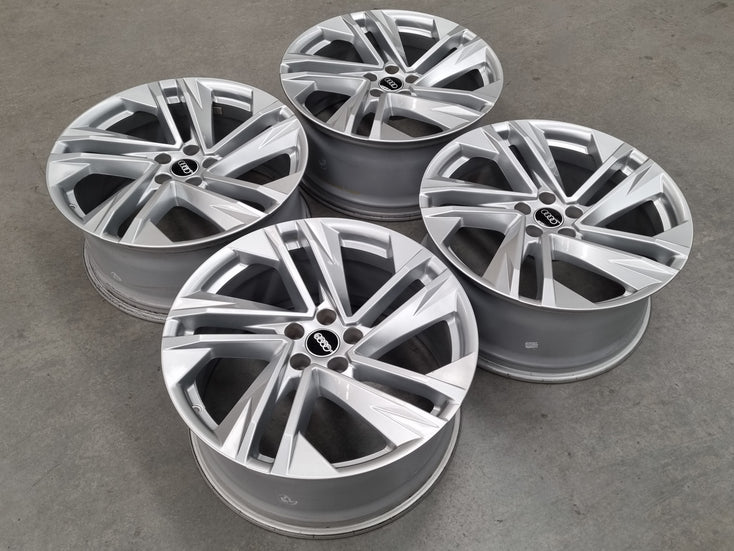 Load image into Gallery viewer, Genuine AUDI Q7 Model 4M 20 Inch Silver Alloy Wheels Set of 4