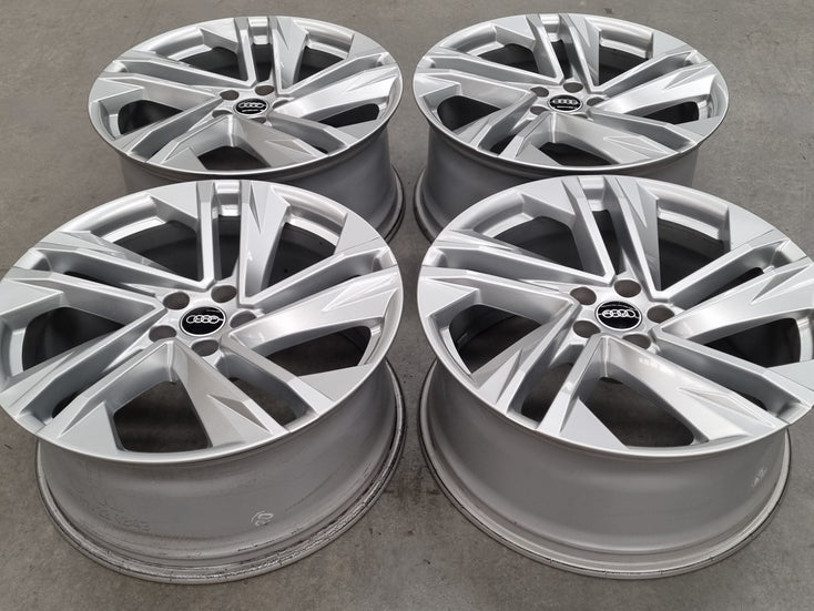 Load image into Gallery viewer, Genuine AUDI Q7 Model 4M 20 Inch Silver Alloy Wheels Set of 4